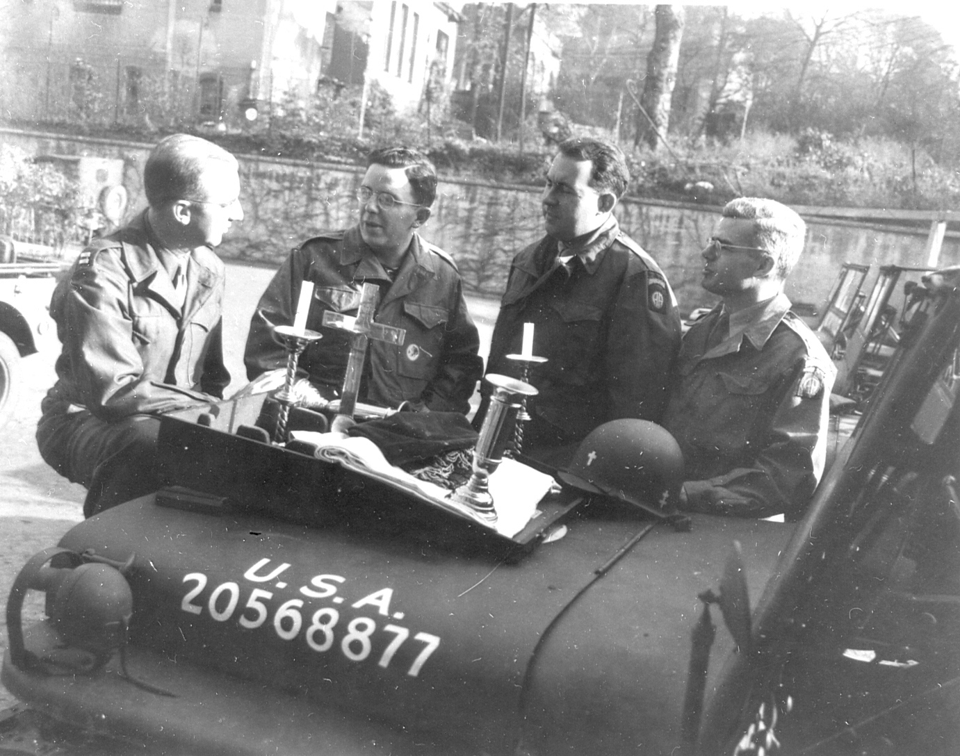 chaplains-in-wwii